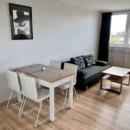 Apartament Piast Ostrow Wielkopolski Luaran gambar